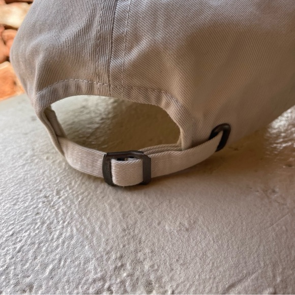 The Open Championship St. Andrews 2010 Khaki Strap/Buckle Adjustable Golf Cap - Picture 4 of 8